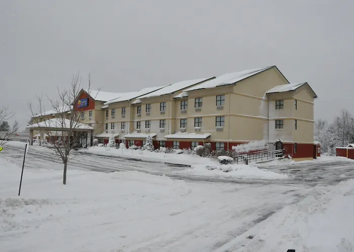 Comfort Inn & Suites Adj To Akwesasne Mohawk Casino